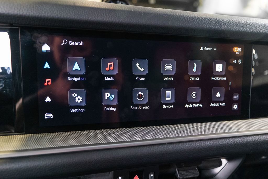 Certified 2025 Porsche Cayenne Coupe image 28