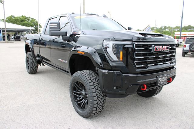 Used 2025 GMC Sierra 2500 AT4 w/ AT4 Premium Plus Package AWD/4WD image 16