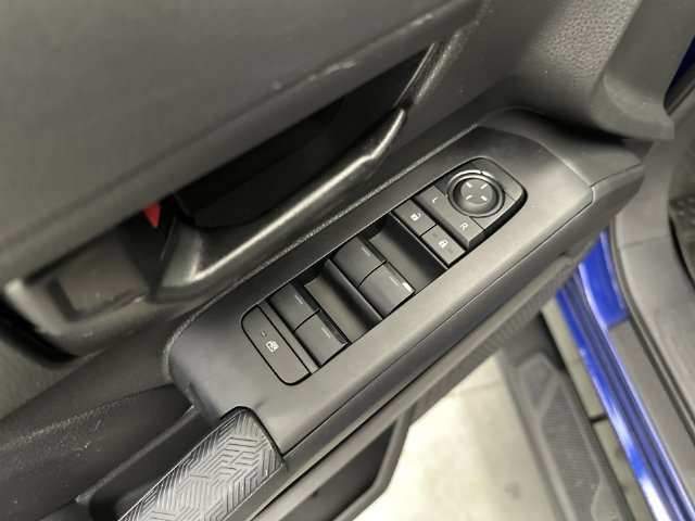 Used 2024 Toyota Tacoma SR5 AWD/4WD image 16