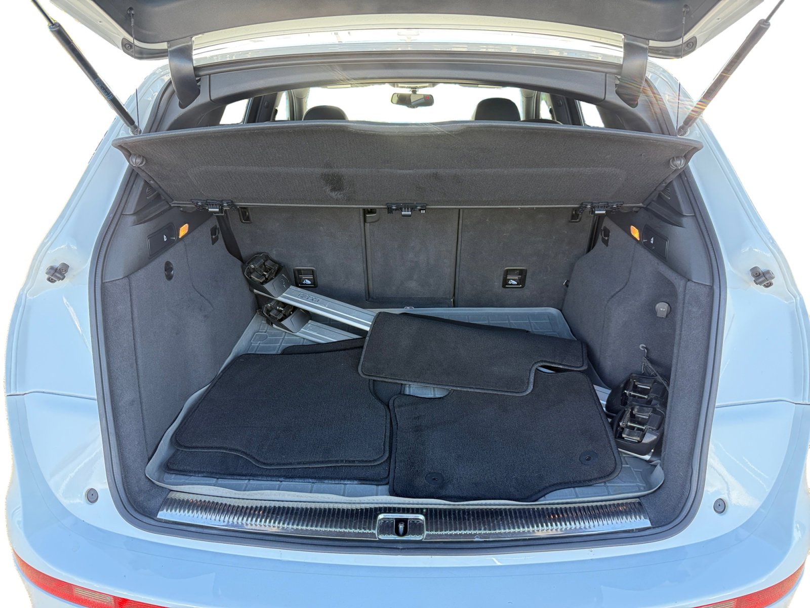 Used 2017 Audi SQ5 Premium Plus image 16