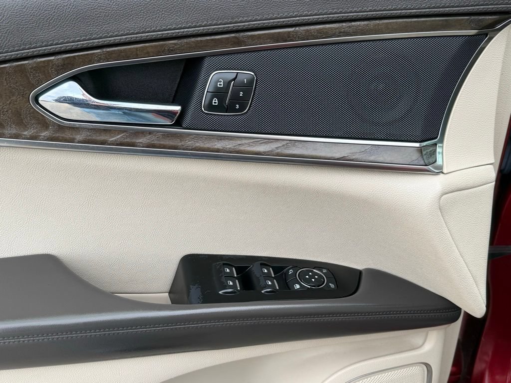 Used 2019 Lincoln Nautilus Select FWD image 14