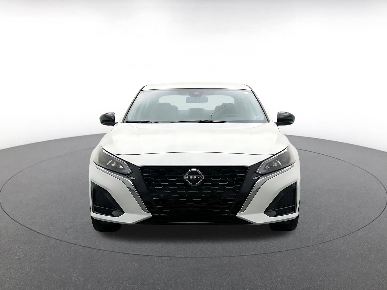 Used 2025 Nissan Altima 2.5 SV FWD video 2