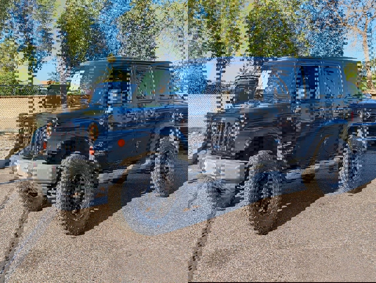 Used 2012 Jeep Wrangler Unlimited Sahara w/ Connectivity Group