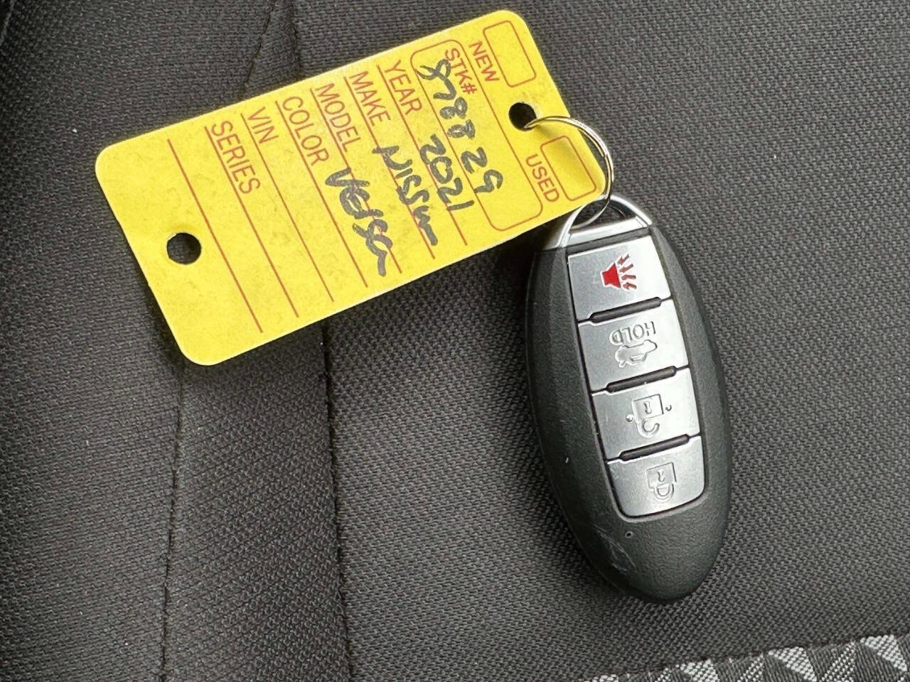 Used 2021 Nissan Versa S FWD image 31