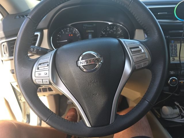 Used 2016 Nissan Rogue SL w/ SL Premium Package FWD image 15