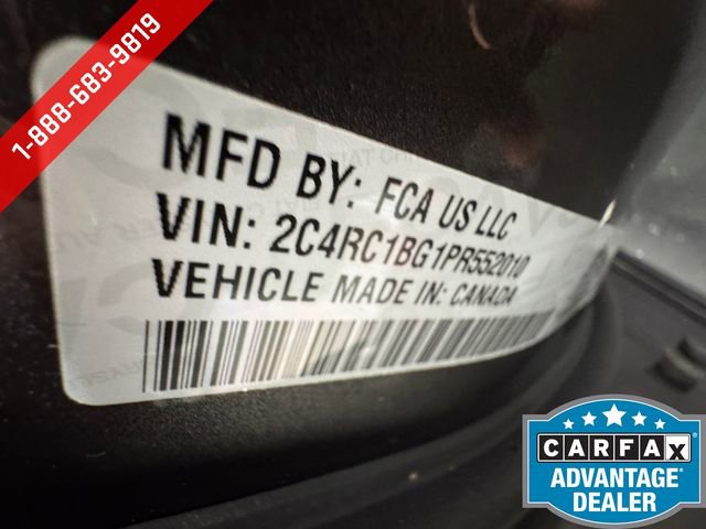 Used 2023 Chrysler Pacifica Touring-L FWD image 28