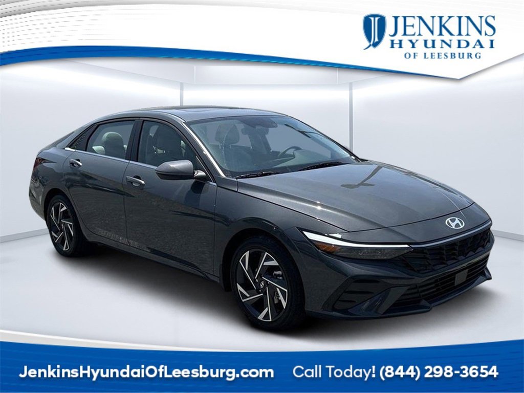 New 2025 Hyundai Elantra Limited image 1