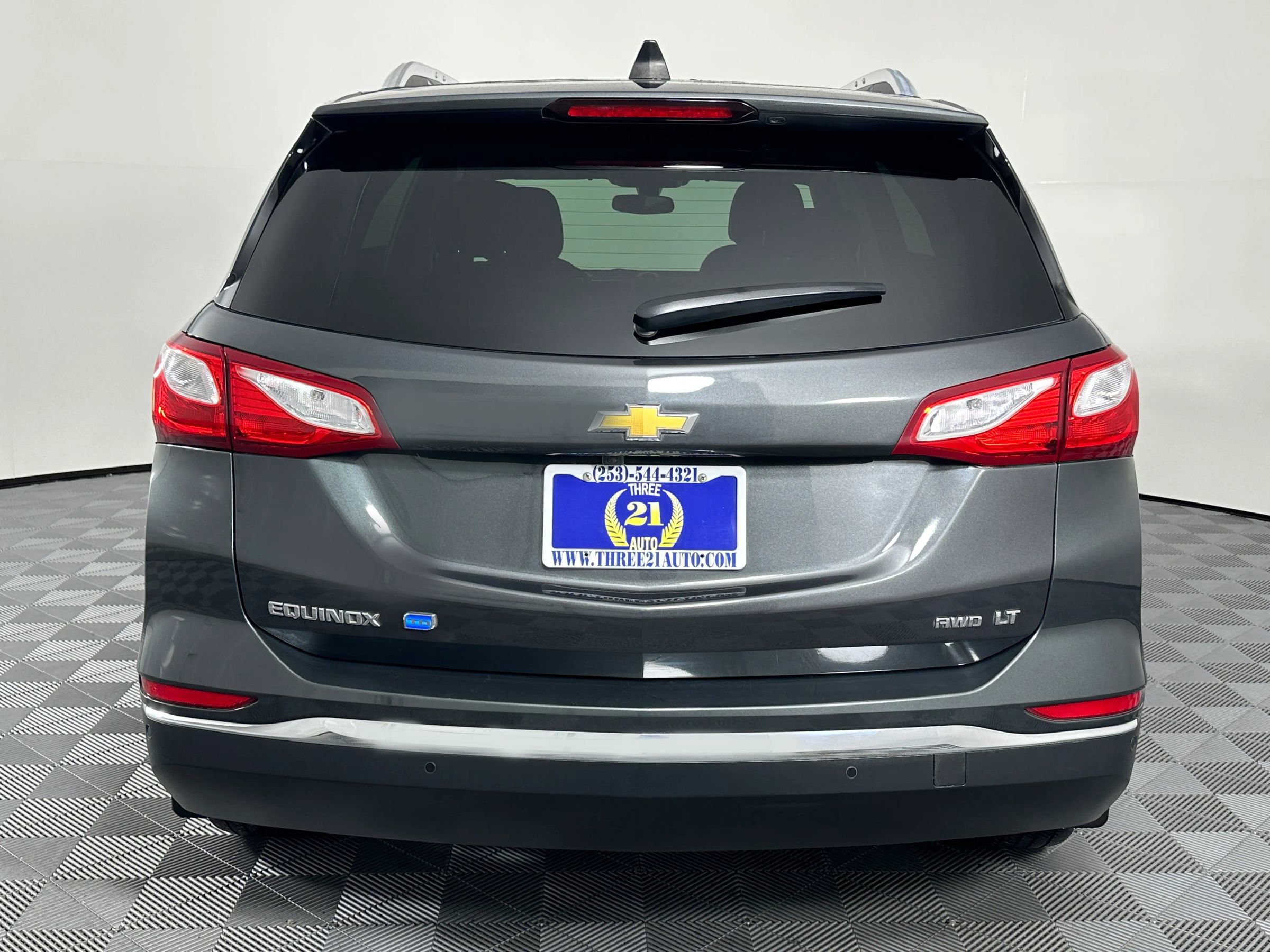 Used 2018 Chevrolet Equinox LT w/ Sun & Infotainment Package AWD/4WD image 10