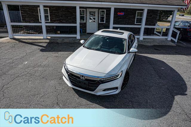 Used 2018 Honda Accord Touring image 3