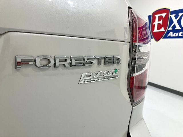 Used 2015 Subaru Forester 2.5i Premium w/ All-Weather Package AWD/4WD image 16
