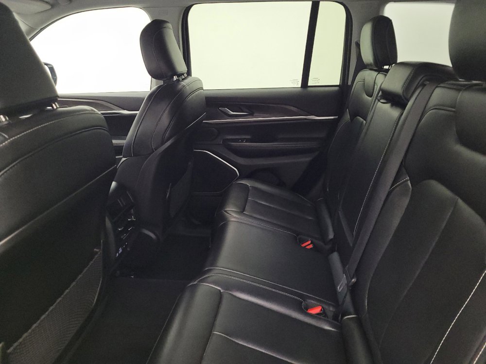 Used 2023 Jeep Grand Cherokee 4WD 4xe image 18