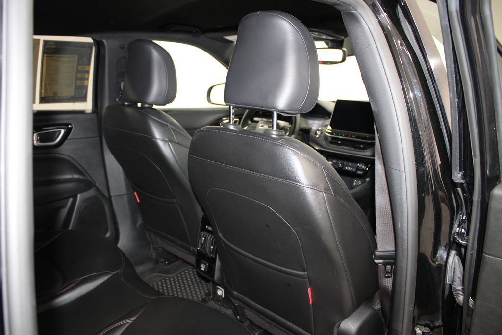 Used 2024 Jeep Compass Trailhawk AWD/4WD image 26