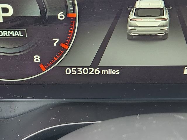 Used 2023 Mitsubishi Outlander SEL image 25