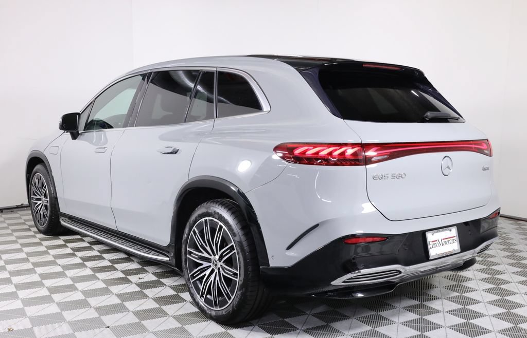 Used 2023 Mercedes-Benz EQS 580 4MATIC SUV image 4