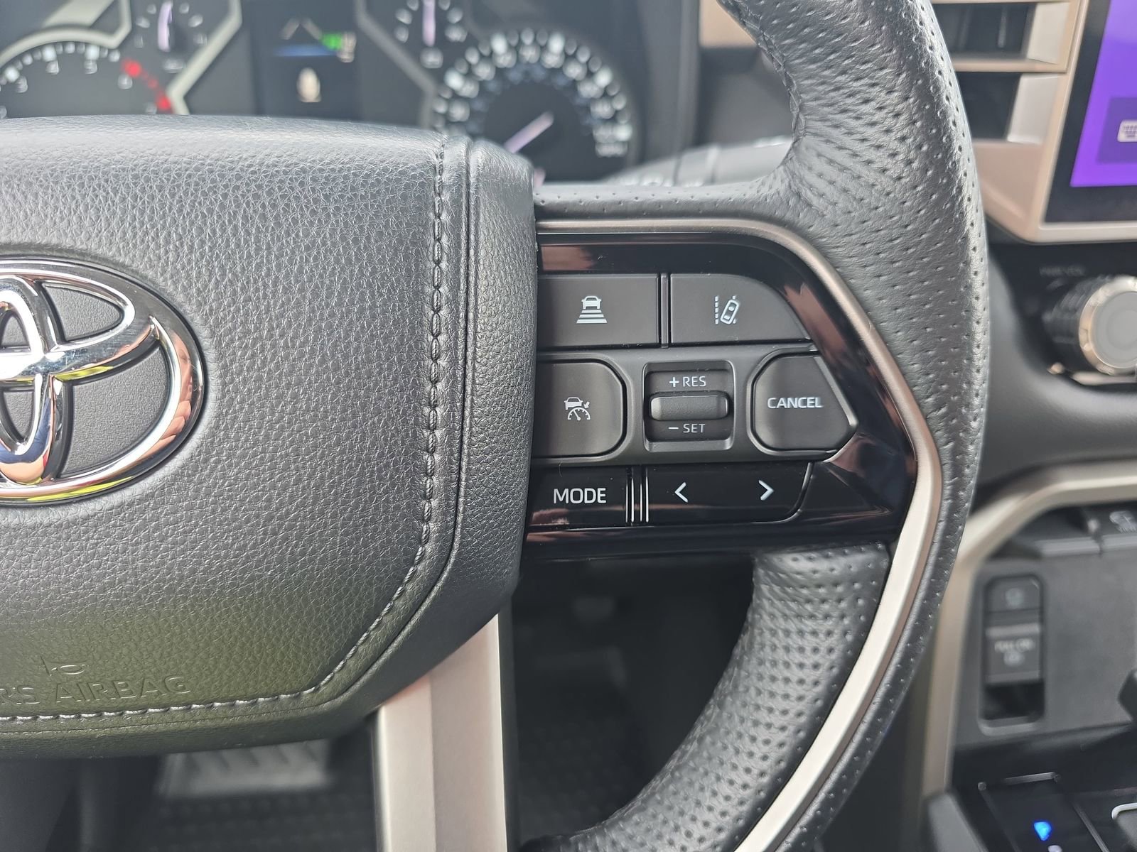 Used 2023 Toyota Tundra Limited image 17