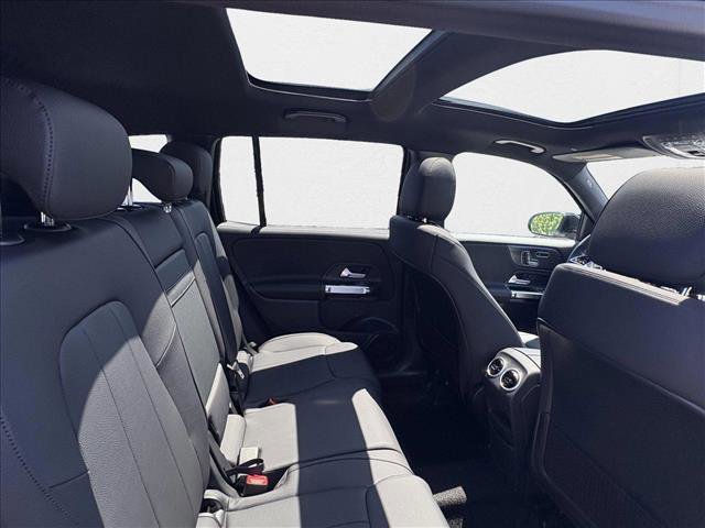 New 2025 Mercedes-Benz GLB 250 image 21