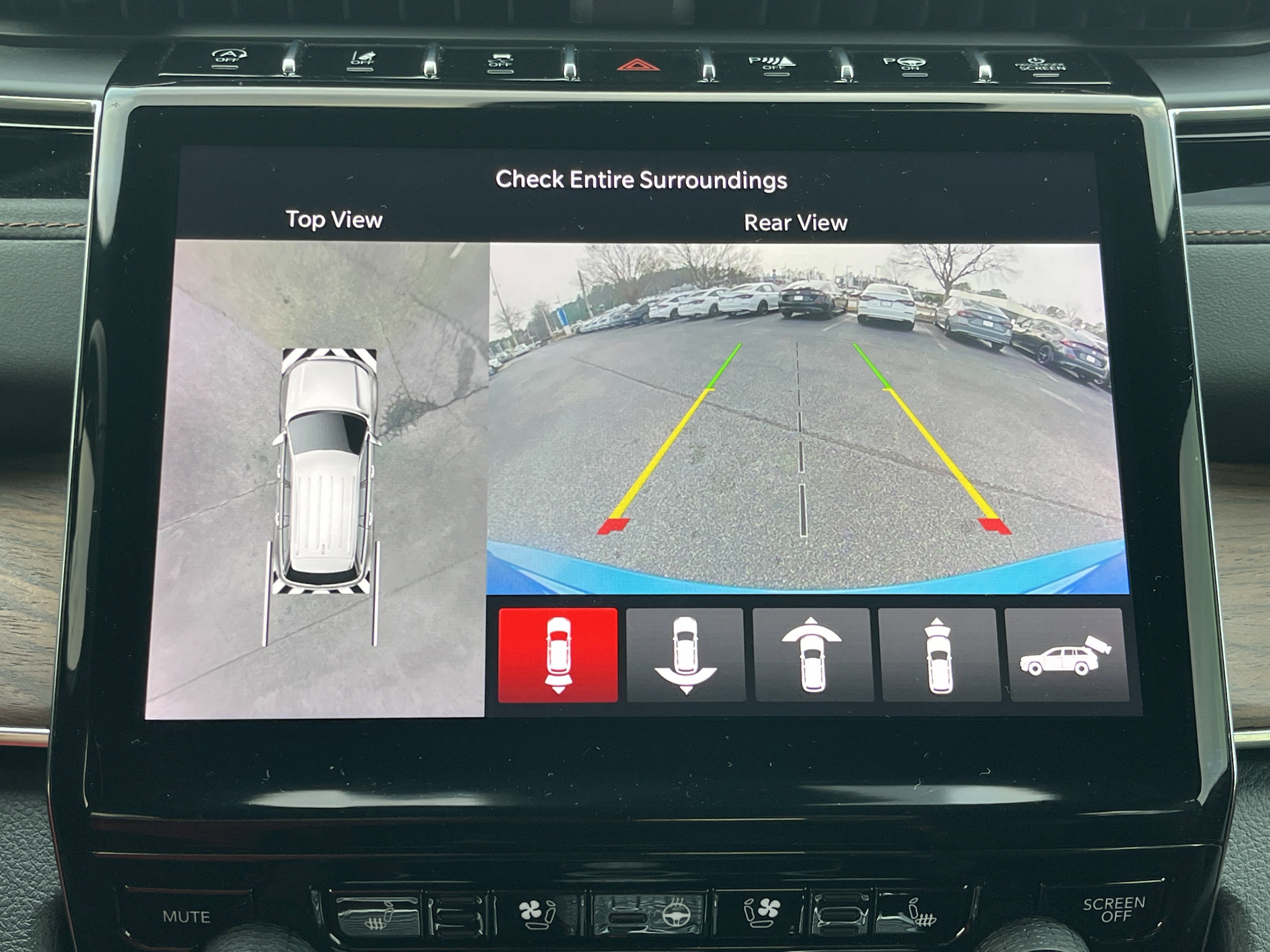 Used 2023 Jeep Grand Cherokee Summit w/ Adv Protech Group IV image 4