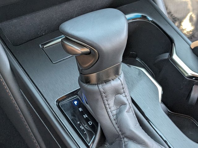 Used 2024 Lexus ES 350 w/ Premium Package image 12