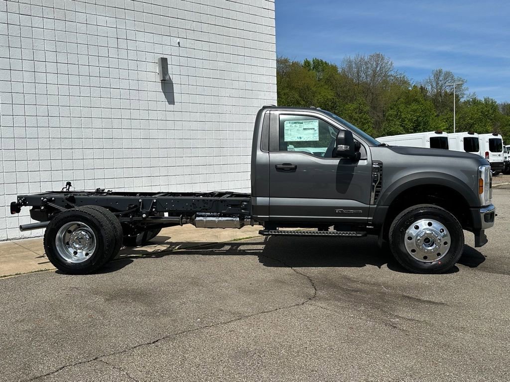 New 2026 Ford F600 4x4 Regular Cab Super Duty w/ XLT Value Package image 4