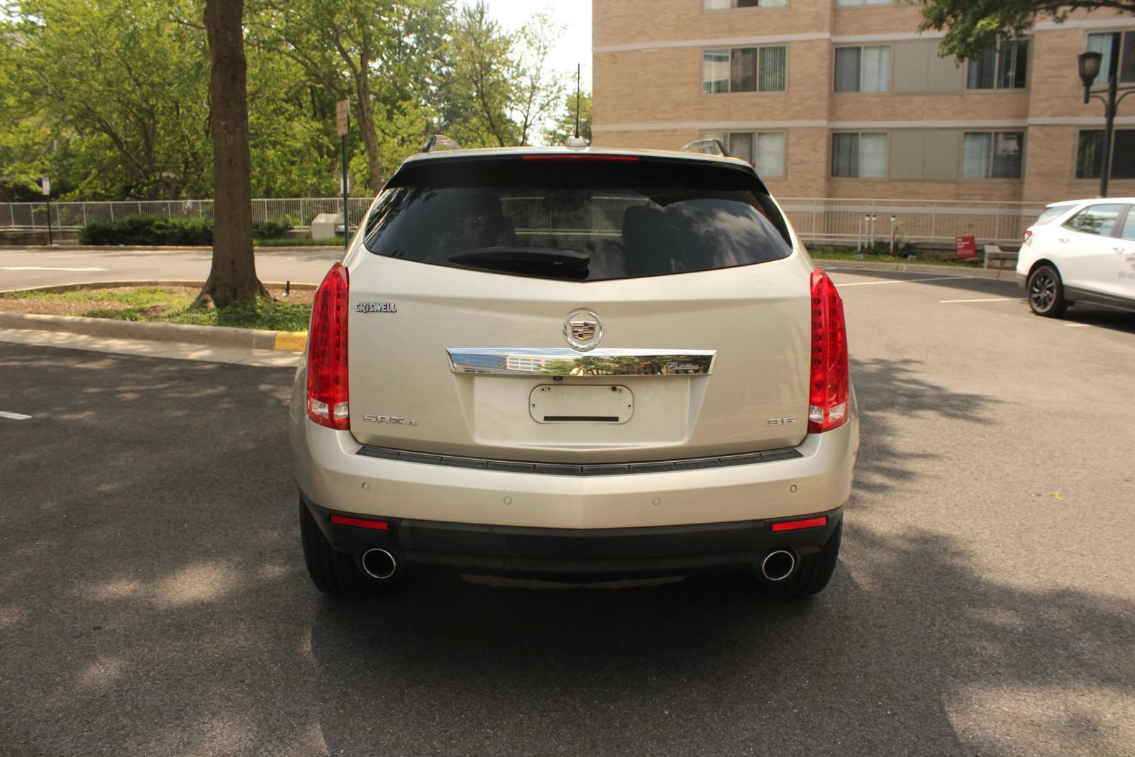 Used 2015 Cadillac SRX Luxury w/ Driver Awareness Package AWD/4WD image 8