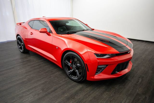 Used 2016 Chevrolet Camaro SS image 2