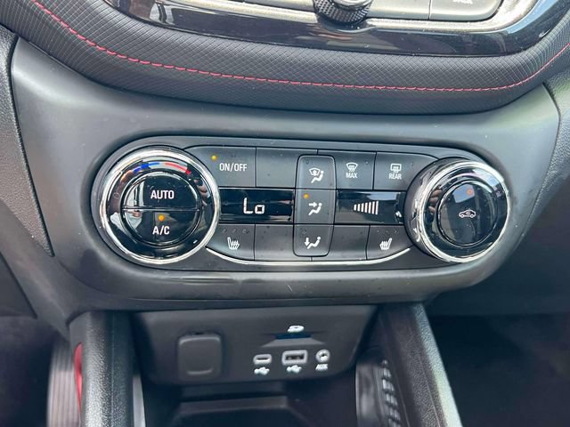Used 2023 Chevrolet TrailBlazer RS w/ Sun and Liftgate Package AWD/4WD image 32
