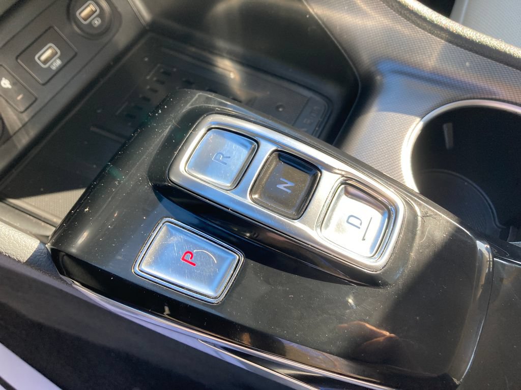 Used 2022 Hyundai Sonata Limited w/ Cargo Package FWD image 30