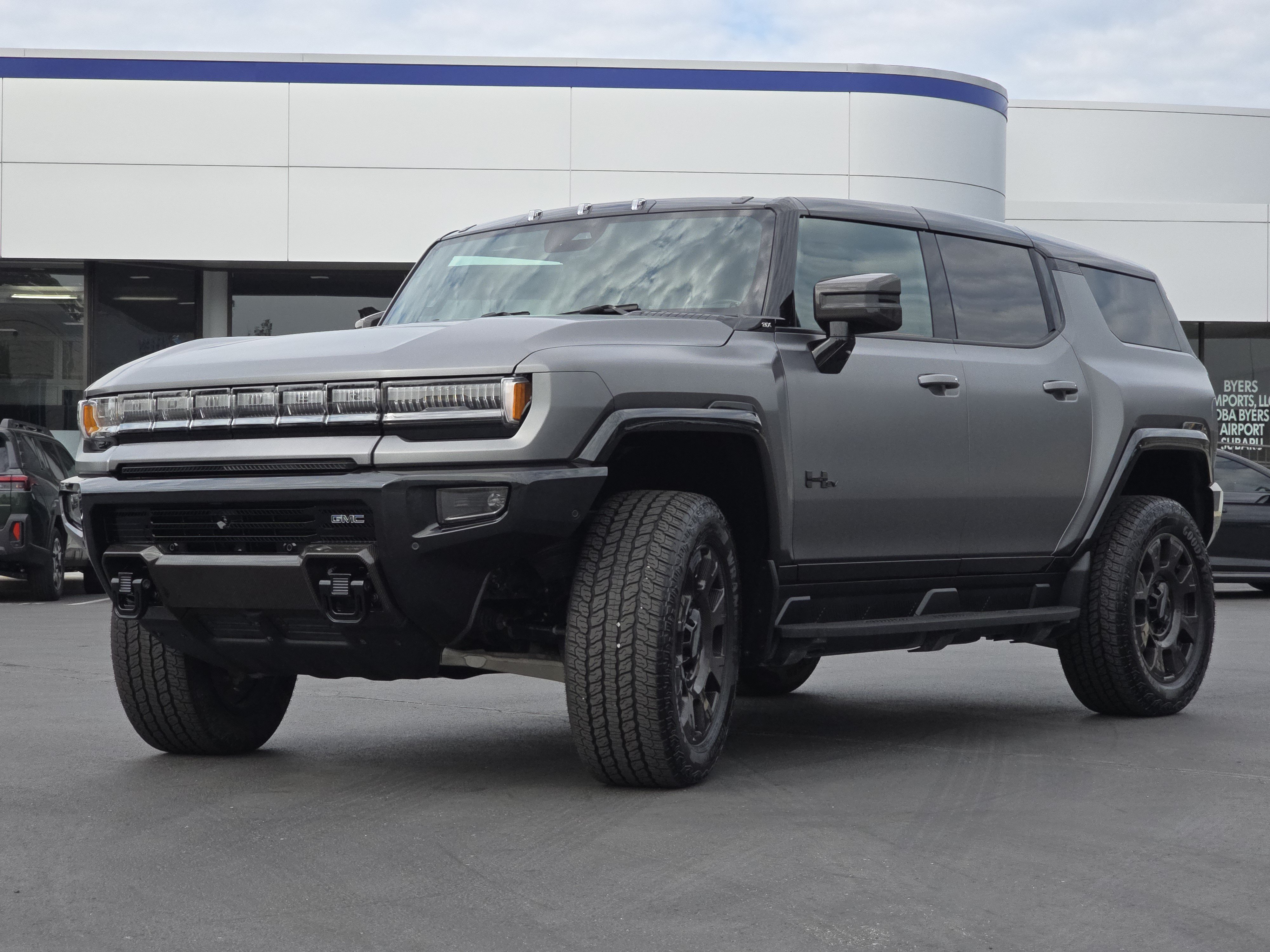 Used 2026 GMC Hummer EV 3X w/ Carbon Fiber Edition Package AWD/4WD image 3