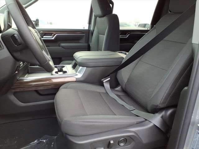 New 2026 Chevrolet Silverado 3500 LT w/ All Star Edition AWD/4WD image 7