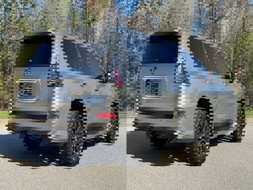 Certified 2023 Lexus GX 460 Premium w/ Premium Package image 17