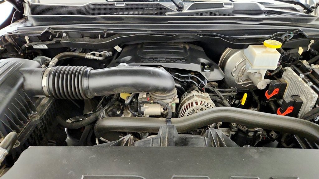 Used 2021 RAM 1500 Laramie AWD/4WD image 28