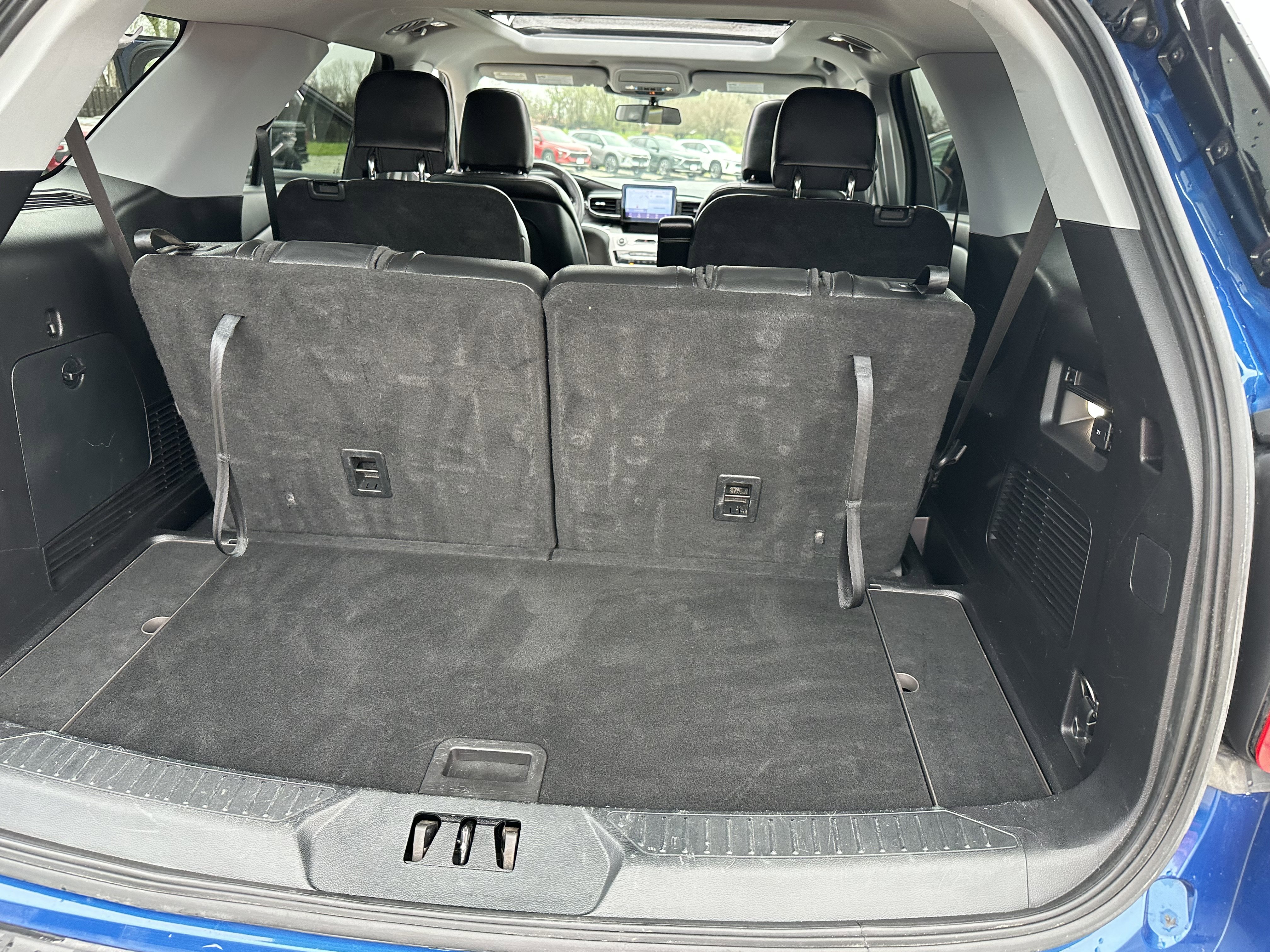 Used 2020 Ford Explorer XLT w/ Equipment Group 202A image 26