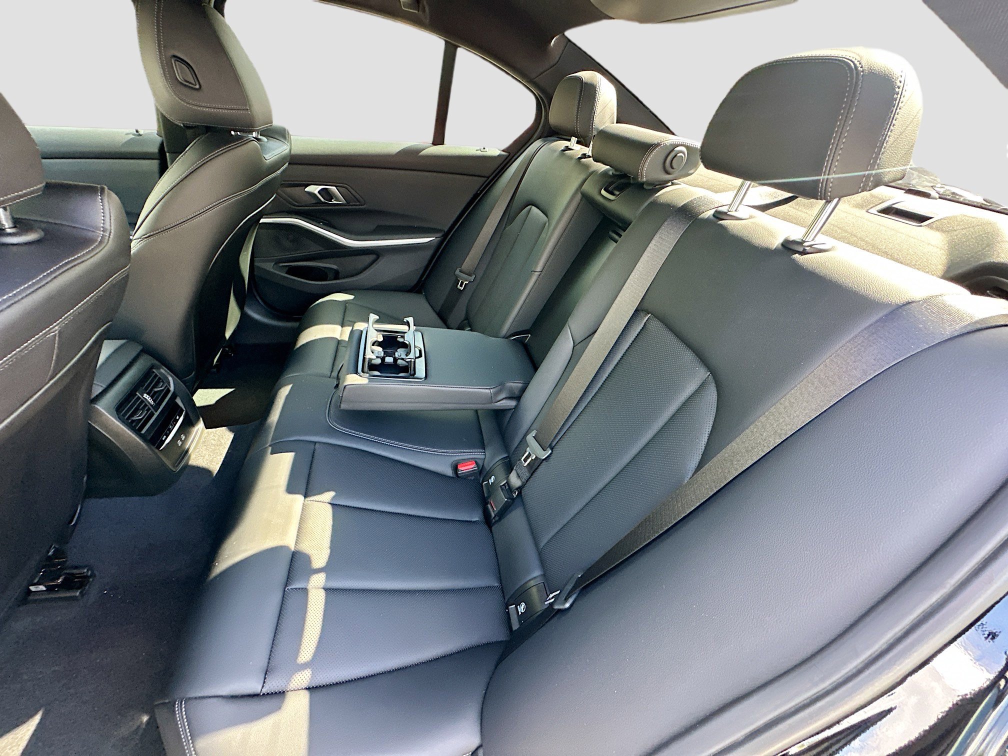 Certified 2024 BMW 330i Sedan w/ Convenience Package image 26