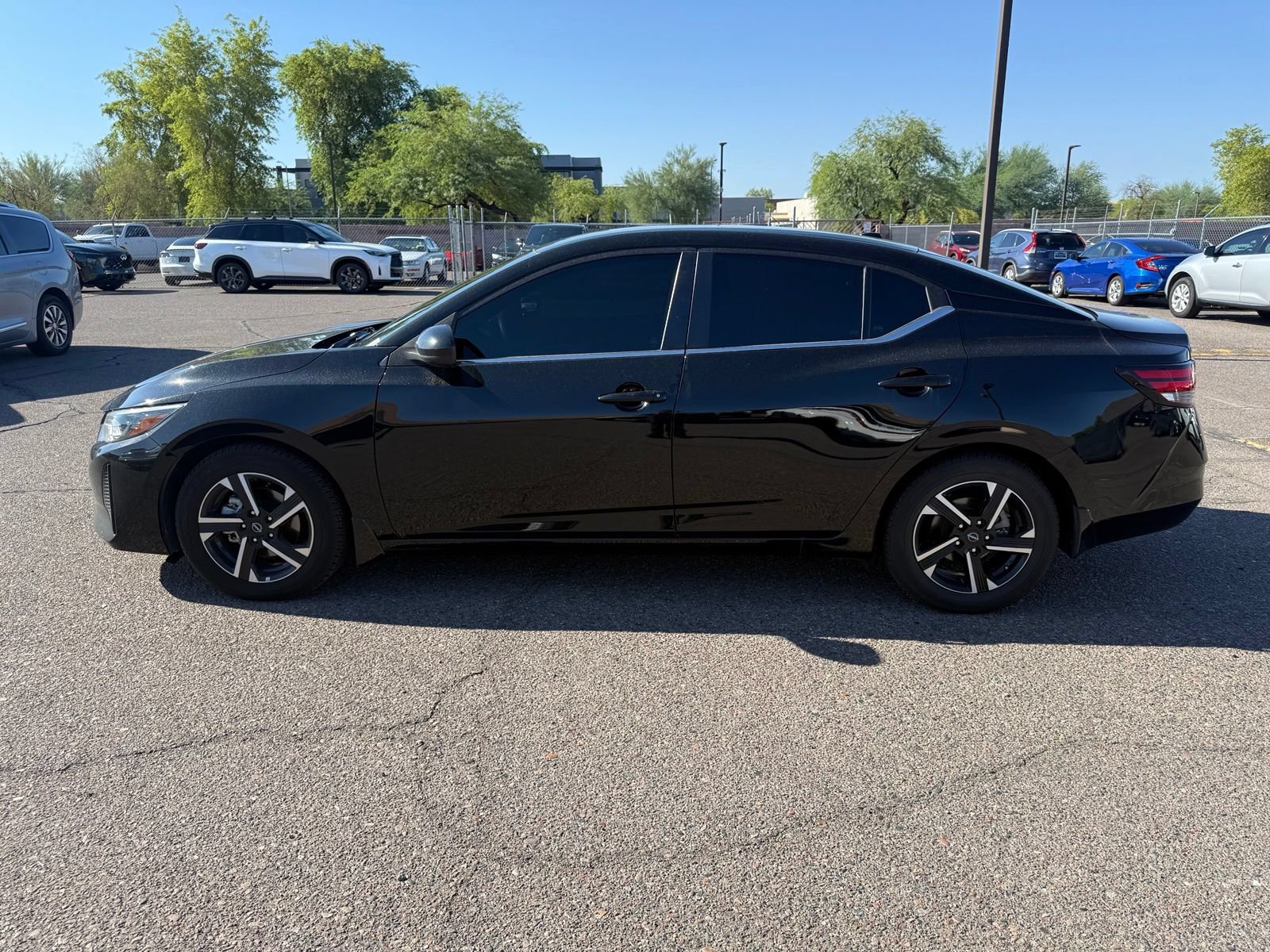 Used 2024 Nissan Sentra SV FWD image 8