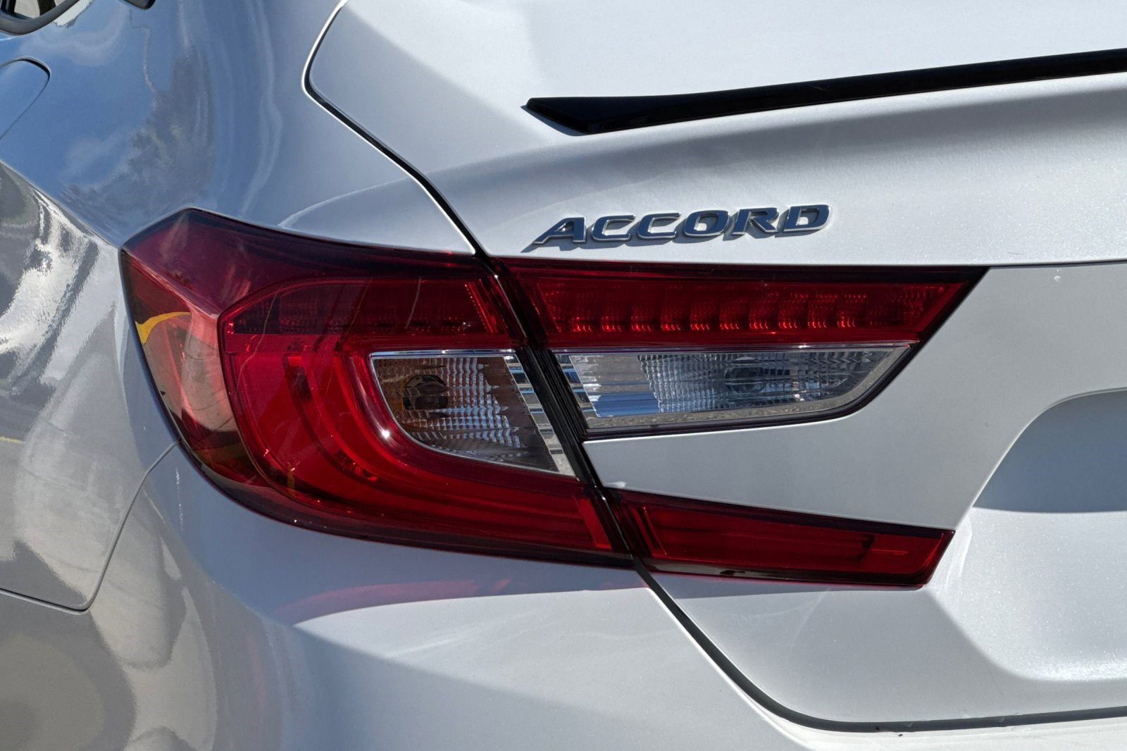 Used 2022 Honda Accord Sport image 12