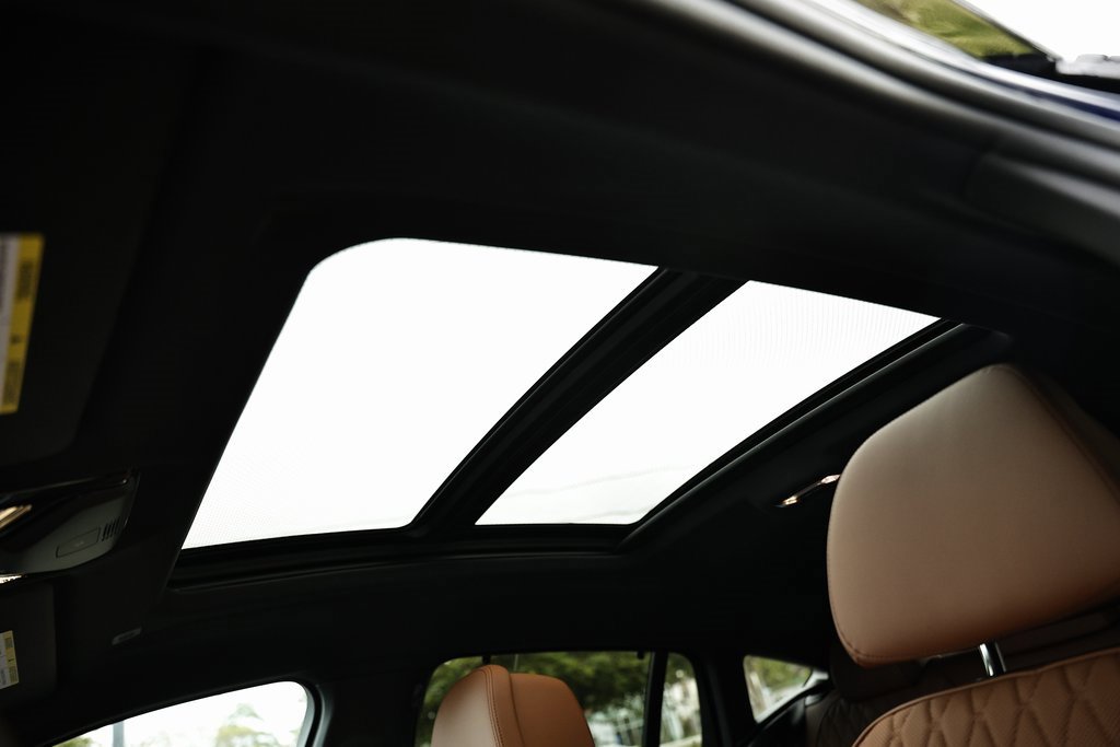 New 2026 BMW X6 M60i w/ Executive Package image 20