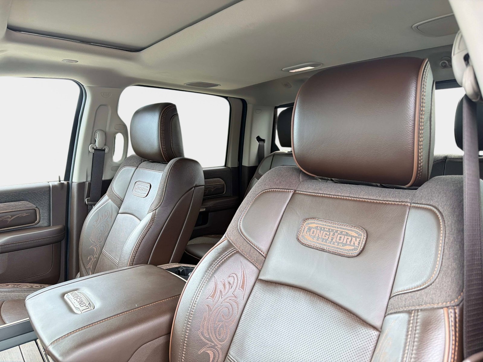 Used 2025 RAM 3500 Longhorn AWD/4WD image 39