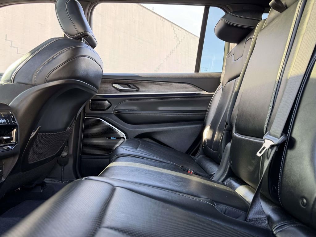 Used 2021 Jeep Grand Cherokee L Overland image 22
