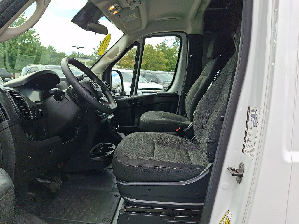 Used 2025 RAM ProMaster 2500 w/ U-Haul Equipment Group FWD image 13