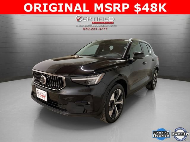 Used 2025 Volvo XC40 B5 Plus image 1