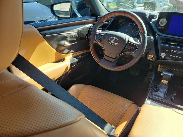 Used 2023 Lexus ES 350 Ultra Luxury w/ Accessory Package (Z1) image 22