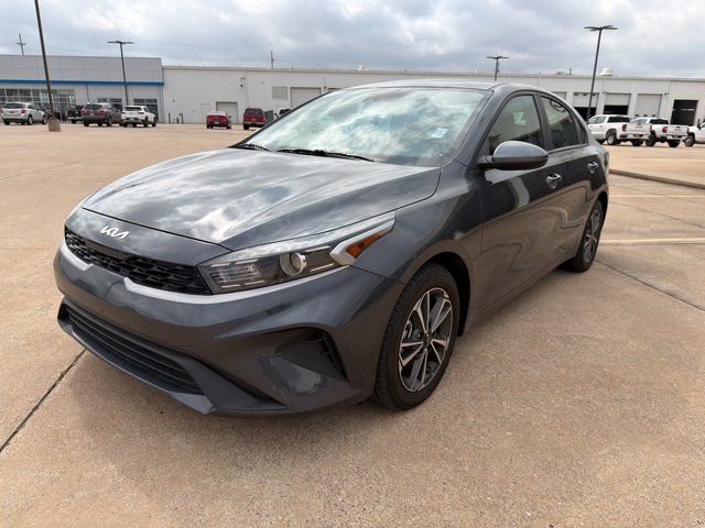 Used 2024 Kia Forte LXS image 7