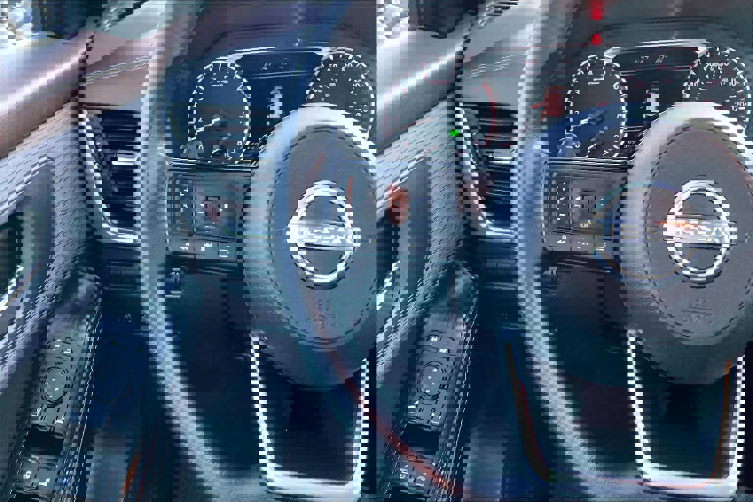 Used 2023 Nissan Rogue SV image 23