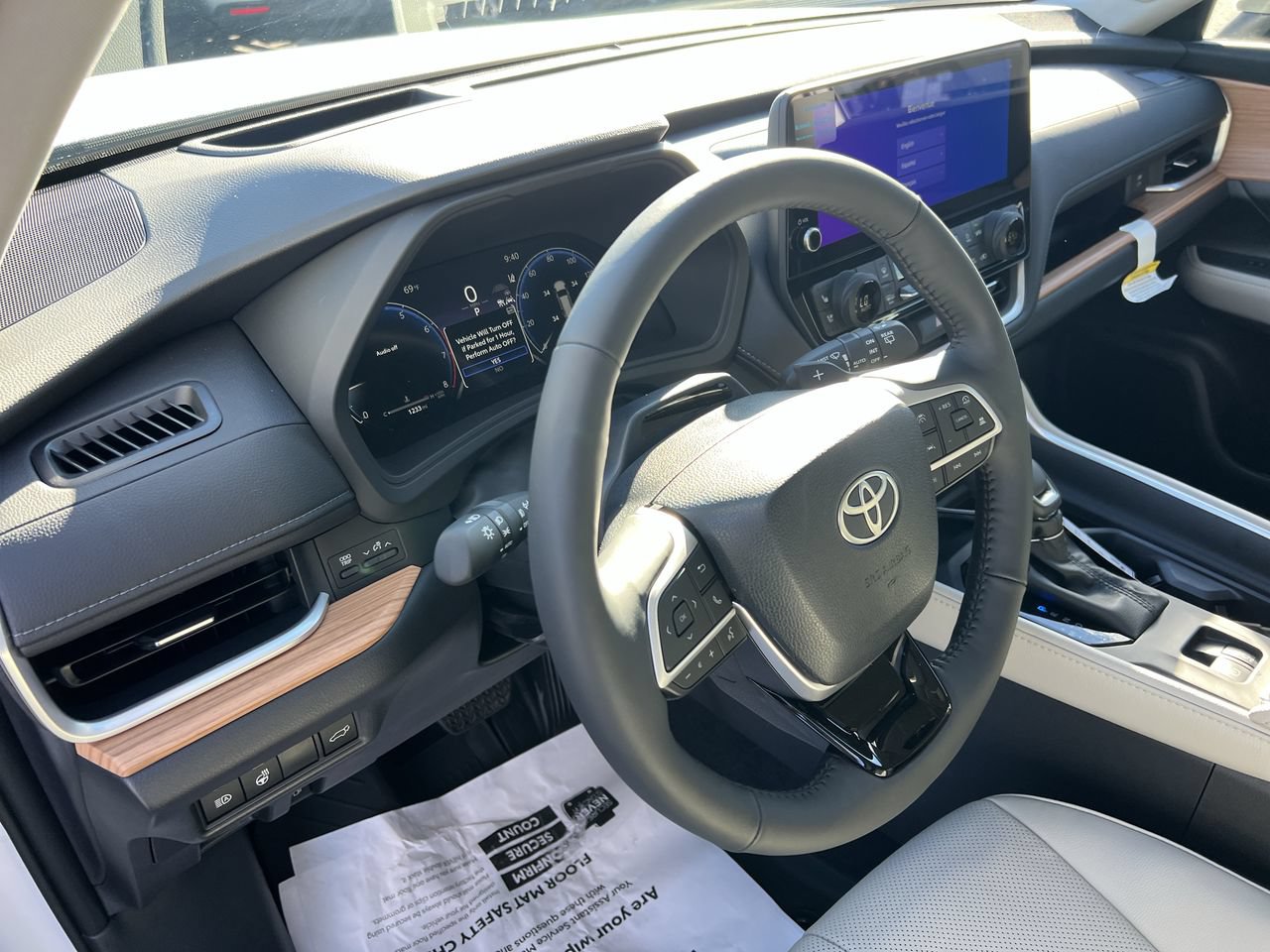 Used 2026 Toyota Grand Highlander AWD image 18