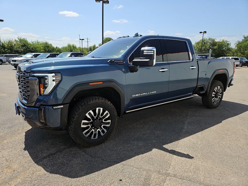 Used 2024 GMC Sierra 2500 Denali Ultimate w/ Max Trailering Package AWD/4WD image 5