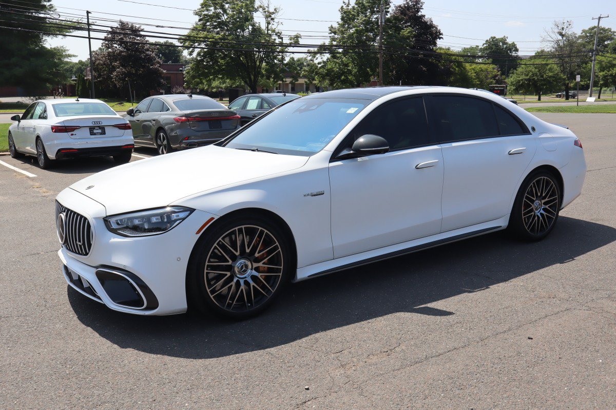 Used 2024 Mercedes-Benz S 63 AMG S w/ Carbon Fiber Exterior Package image 1