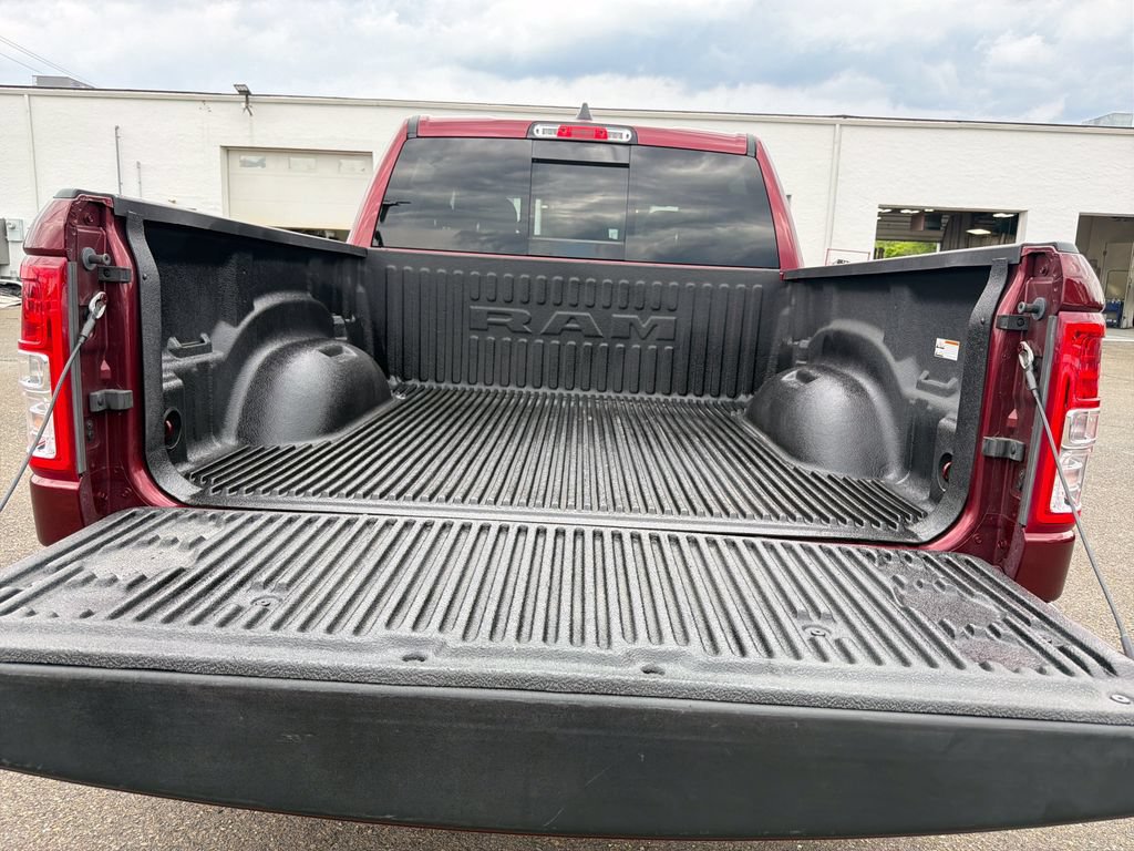 Used 2024 RAM 1500 Big Horn AWD/4WD image 29