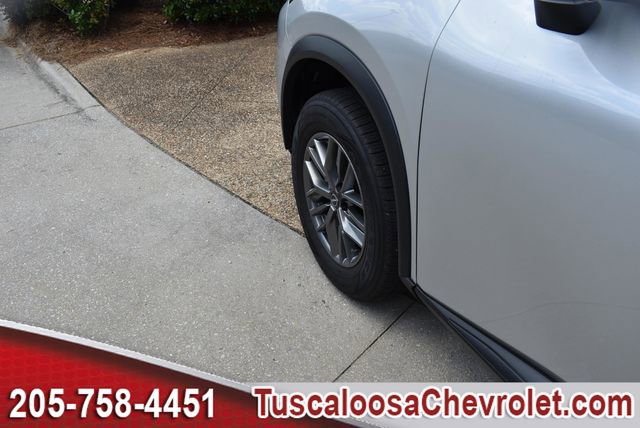 Used 2024 Nissan Rogue S FWD image 15