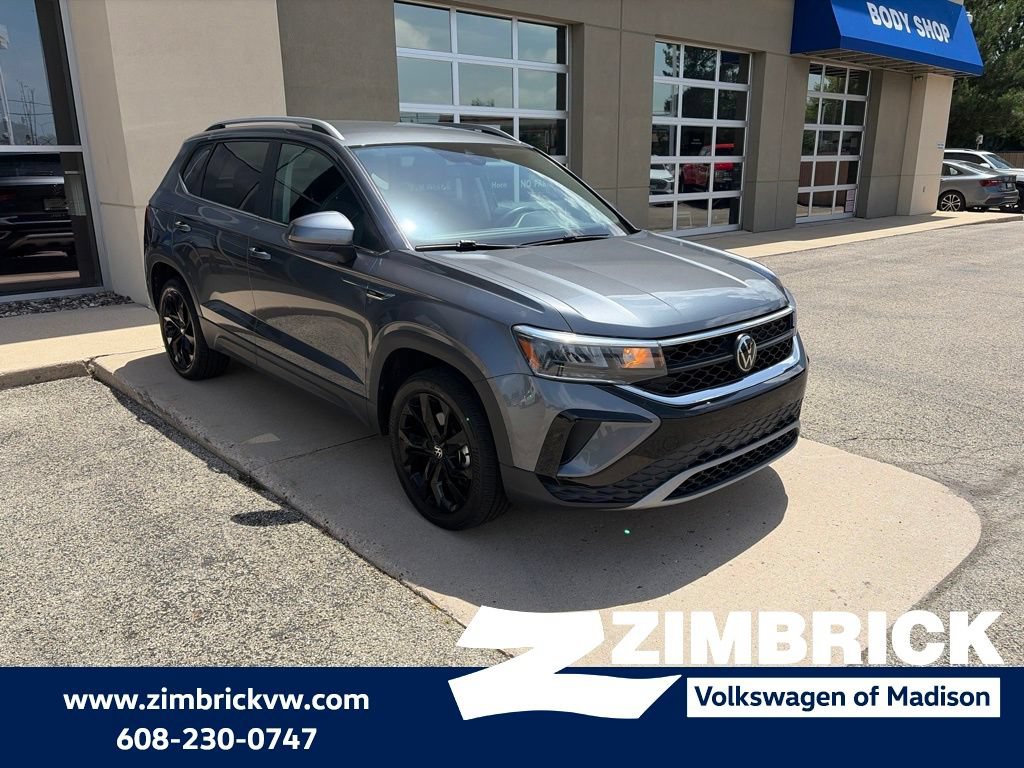 Certified 2023 Volkswagen Taos SE w/ Black Wheel Package FWD image 1