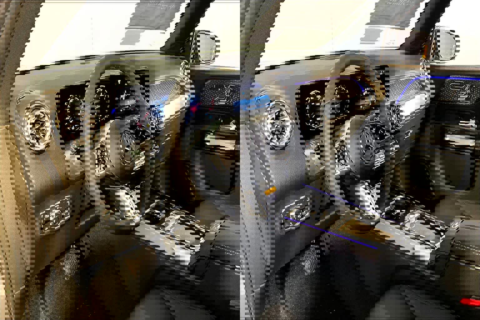 New 2026 Mercedes-Benz GLB 250 4MATIC image 9